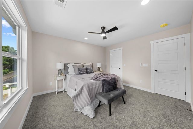 324 Mitchell St, Clarksville, TN 37042