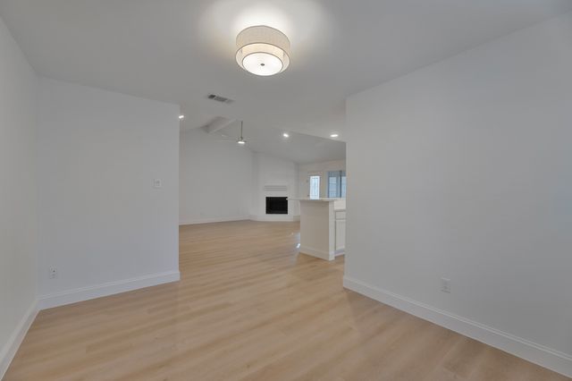 6312 Woodstream Trail, Fort Worth, TX 76133