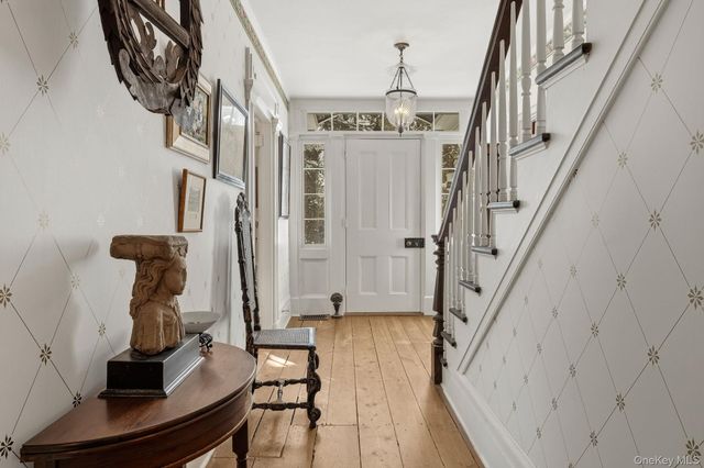 549 Croton Lake Road, Bedford Corners, NY 10549