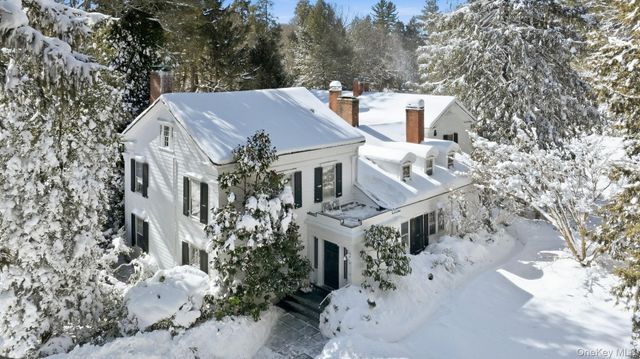 549 Croton Lake Road, Bedford Corners, NY 10549