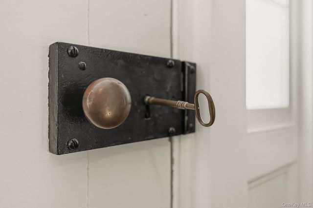 549 Croton Lake Road, Bedford Corners, NY 10549