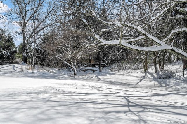 549 Croton Lake Road, Bedford Corners, NY 10549