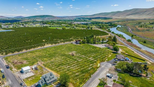 Lot 11 Empire Drive, Benton City, WA 99320