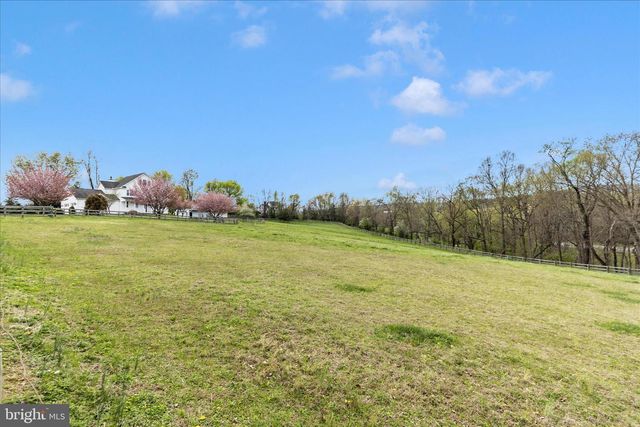 6735 BURKITTSVILLE RD, Middletown, MD 21769