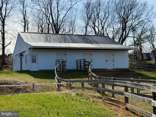 6735 BURKITTSVILLE RD, Middletown, MD 21769