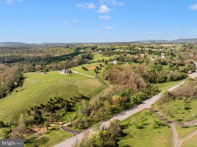 6735 BURKITTSVILLE RD, Middletown, MD 21769