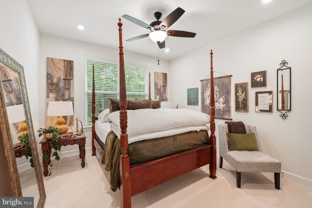 8524 LAROQUE RUN DR, Fredericksburg, VA 22407