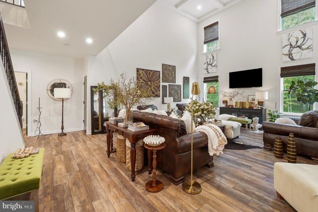 8524 LAROQUE RUN DR, Fredericksburg, VA 22407