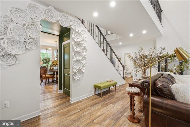 8524 LAROQUE RUN DR, Fredericksburg, VA 22407