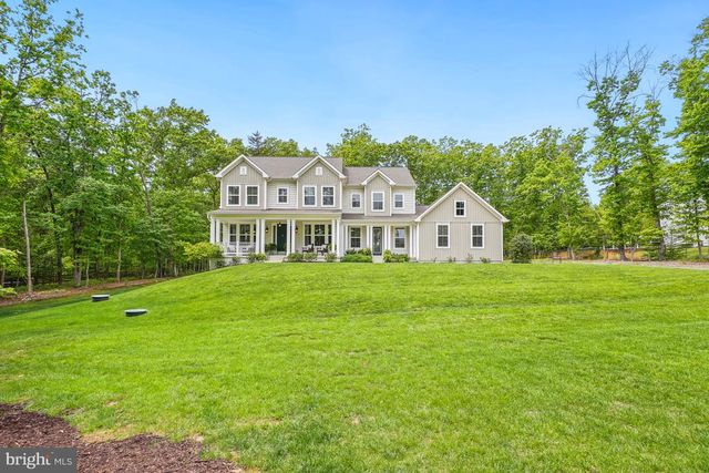 8524 LAROQUE RUN DR, Fredericksburg, VA 22407