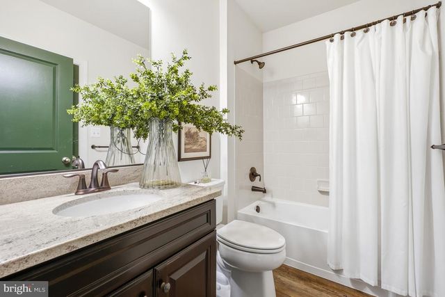 8524 LAROQUE RUN DR, Fredericksburg, VA 22407