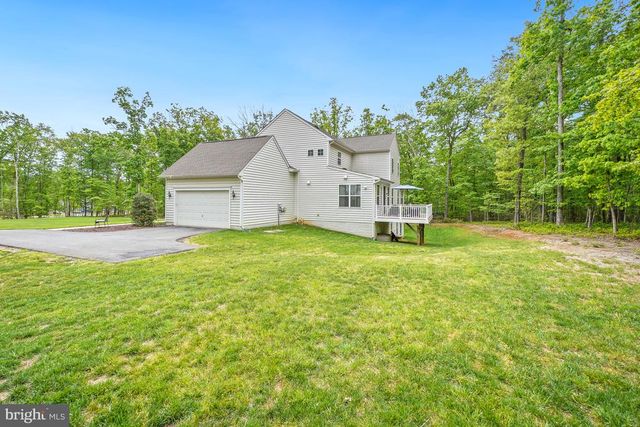 8524 LAROQUE RUN DR, Fredericksburg, VA 22407