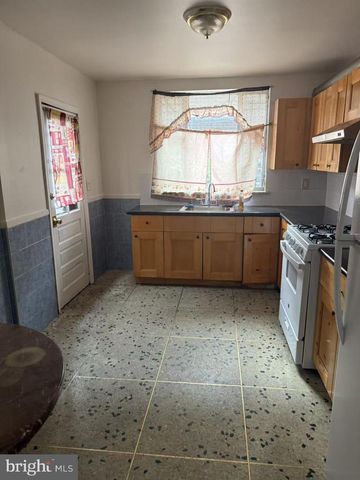 2306 S MILDRED ST, Philadelphia, PA 19148