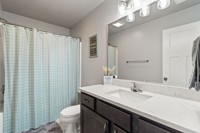 5535 148th Circle, Urbandale, IA 50323