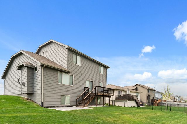 5535 148th Circle, Urbandale, IA 50323