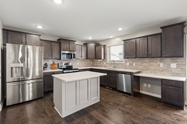 5535 148th Circle, Urbandale, IA 50323