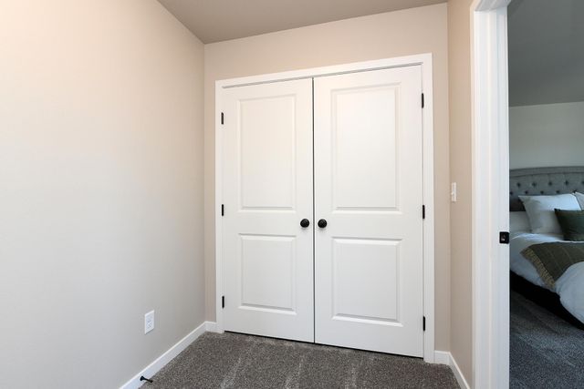 6805 Deer Creek Loop, Horace, ND 58047