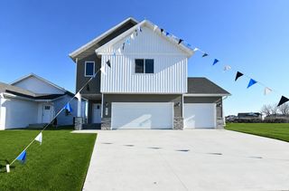 6805 Deer Creek Loop, Horace, ND 58047