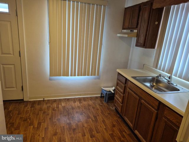 304 LIPPINCOTT AVE, Riverside, NJ 08075