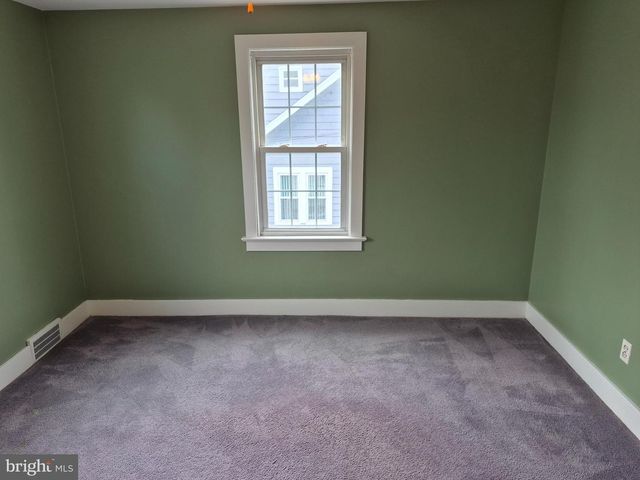 304 LIPPINCOTT AVE, Riverside, NJ 08075