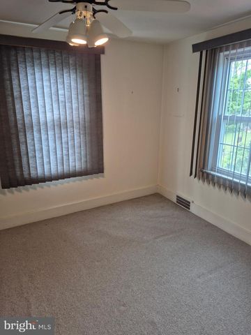 304 LIPPINCOTT AVE, Riverside, NJ 08075
