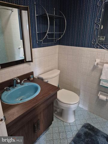 304 LIPPINCOTT AVE, Riverside, NJ 08075