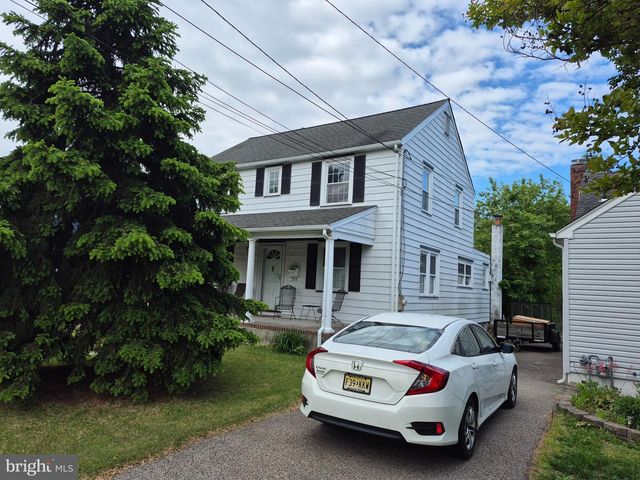 304 LIPPINCOTT AVE, Riverside, NJ 08075