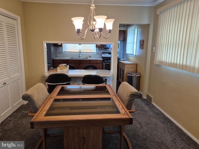 304 LIPPINCOTT AVE, Riverside, NJ 08075