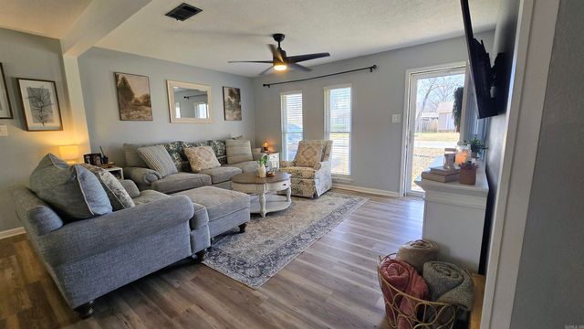 7914 Bronco Lane, Sherwood, AR 72120