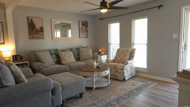 7914 Bronco Lane, Sherwood, AR 72120