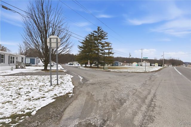 132 Oakleaf Drive, Brutus, NY 13166