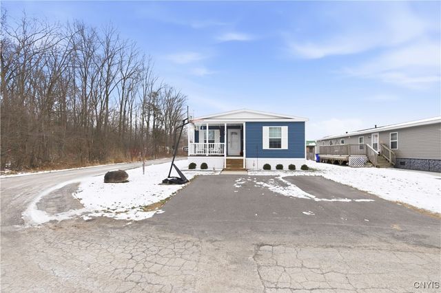 132 Oakleaf Drive, Brutus, NY 13166