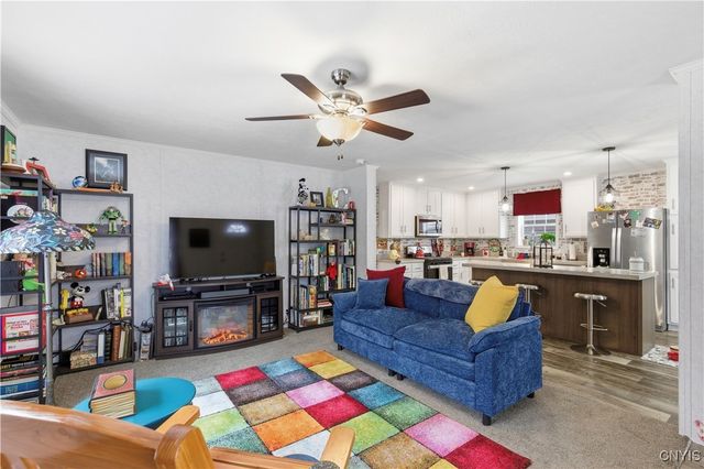 132 Oakleaf Drive, Brutus, NY 13166