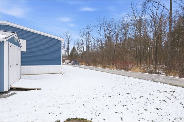 132 Oakleaf Drive, Brutus, NY 13166