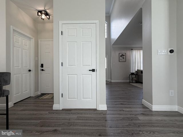 2362 MAPLE AVE, Croydon, PA 19021