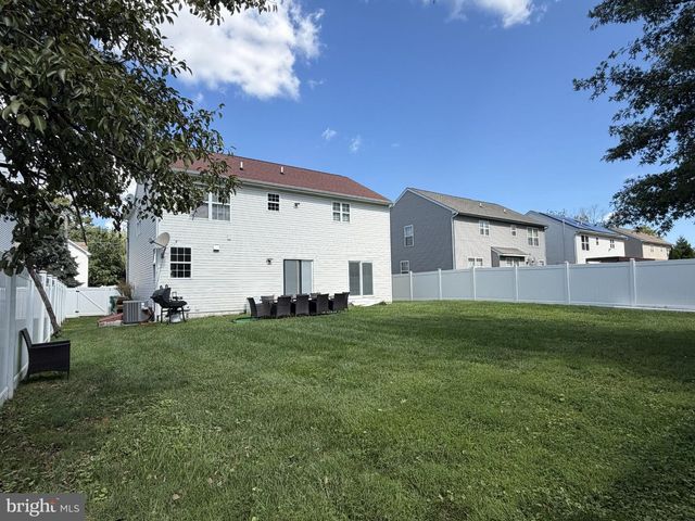 2362 MAPLE AVE, Croydon, PA 19021