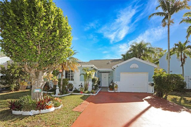 14509 SW 138th Ct, Miami, FL 33186