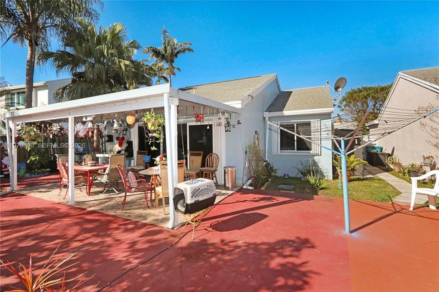 14509 SW 138th Ct, Miami, FL 33186