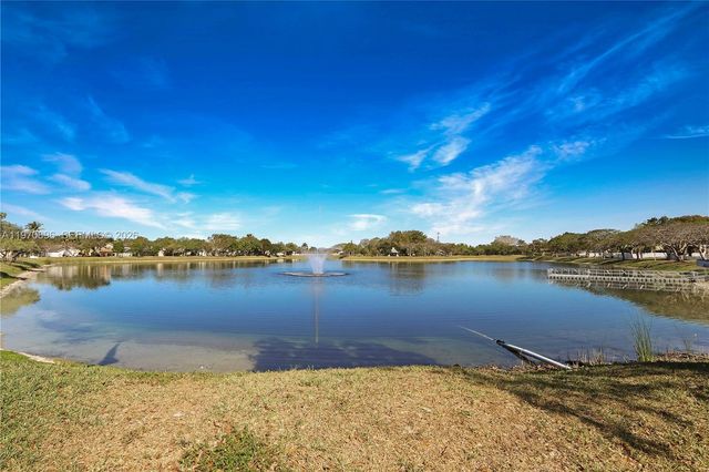 14509 SW 138th Ct, Miami, FL 33186