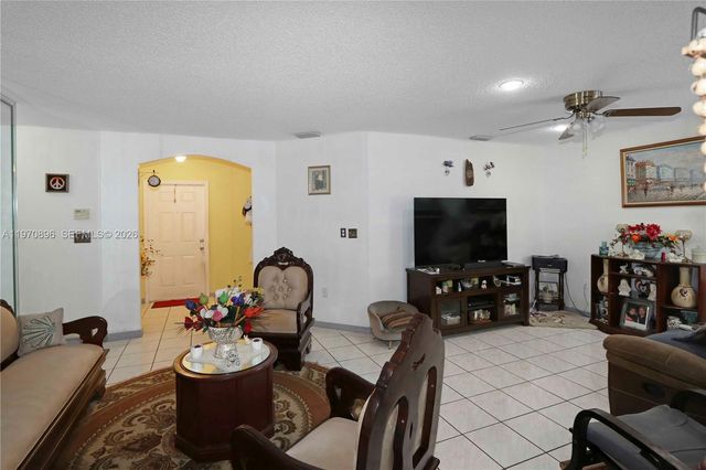 14509 SW 138th Ct, Miami, FL 33186