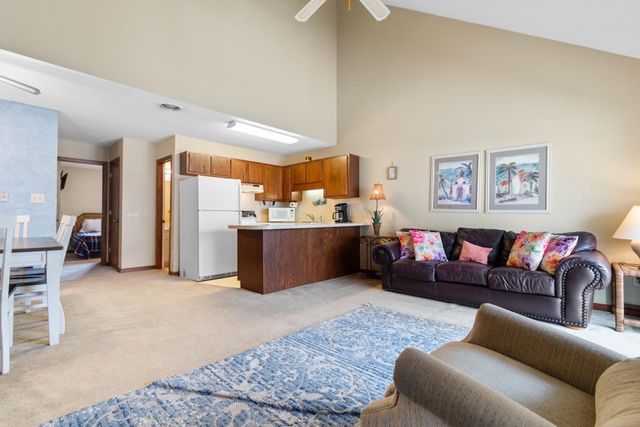 2010 Sand Dunes Dr Apt 204, Myrtle Beach, SC 29577