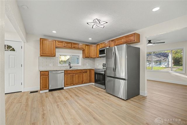 4004 Larkspur Drive, Dayton, OH 45406