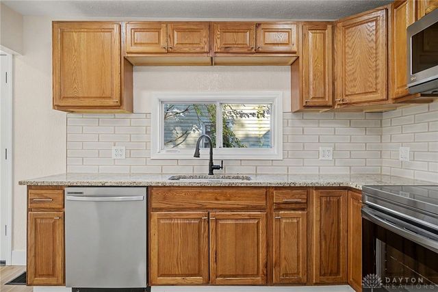 4004 Larkspur Drive, Dayton, OH 45406