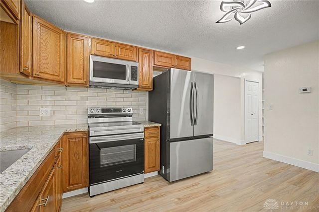 4004 Larkspur Drive, Dayton, OH 45406