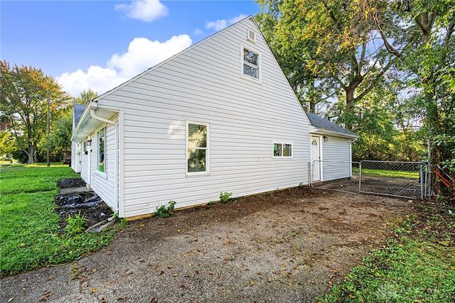 4004 Larkspur Drive, Dayton, OH 45406