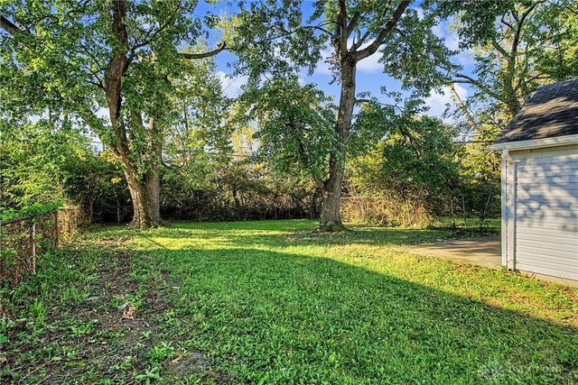 4004 Larkspur Drive, Dayton, OH 45406