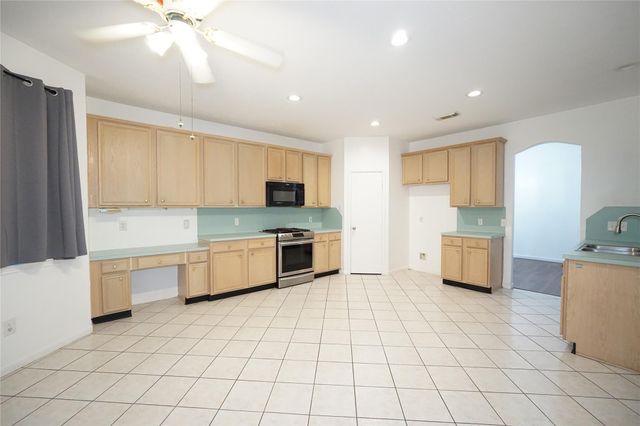 8506 Willancy Lane, Houston, TX 77095