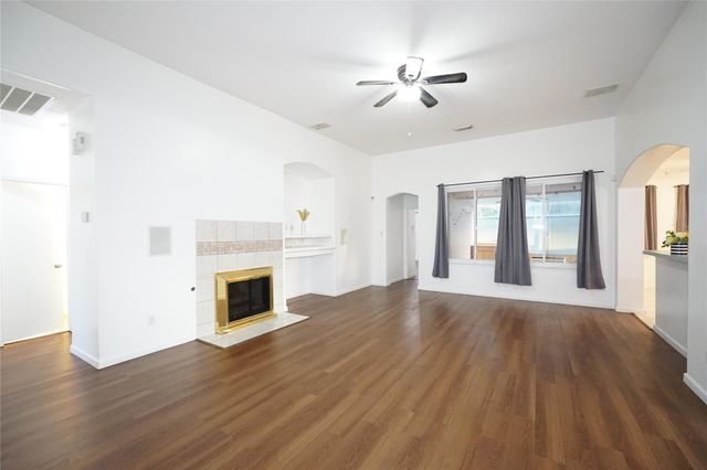 8506 Willancy Lane, Houston, TX 77095