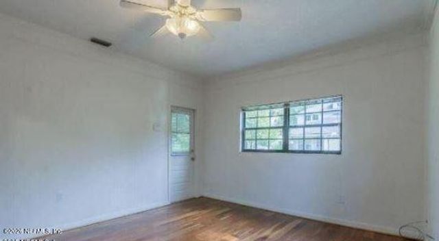 365 9TH Street, Atlantic Beach, FL 32233