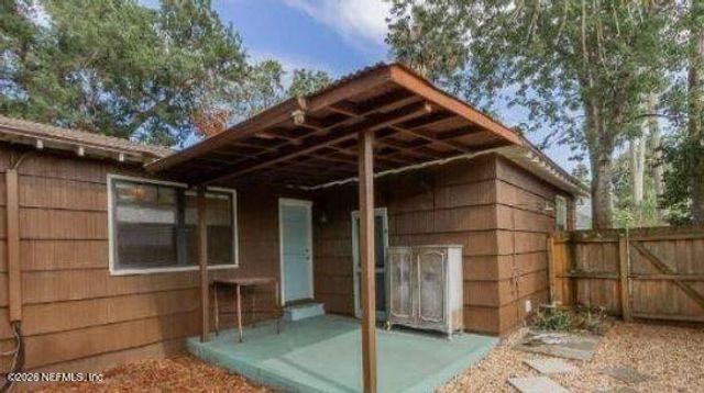 365 9TH Street, Atlantic Beach, FL 32233